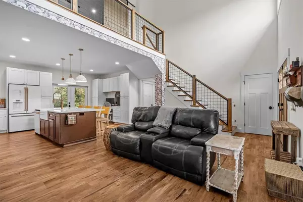 1120 Singleton RD, Westminster, SC 29693