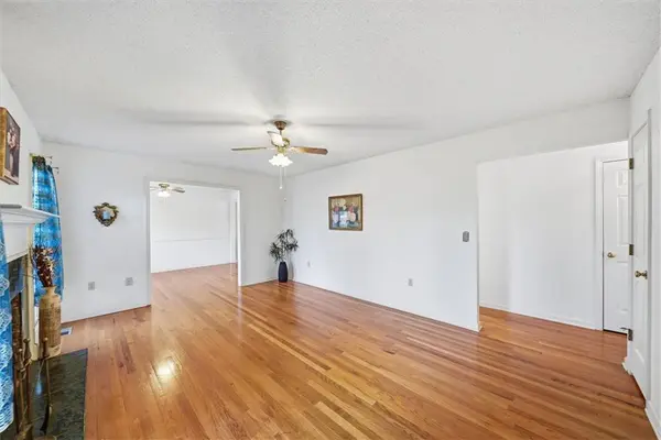 98 Mountain View DR, Walhalla, SC 29691