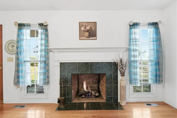 98 Mountain View DR, Walhalla, SC 29691