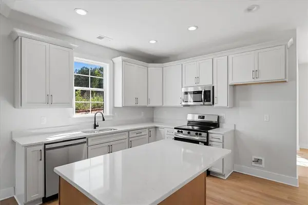 186 Refuge Church RD, Central, SC 29630