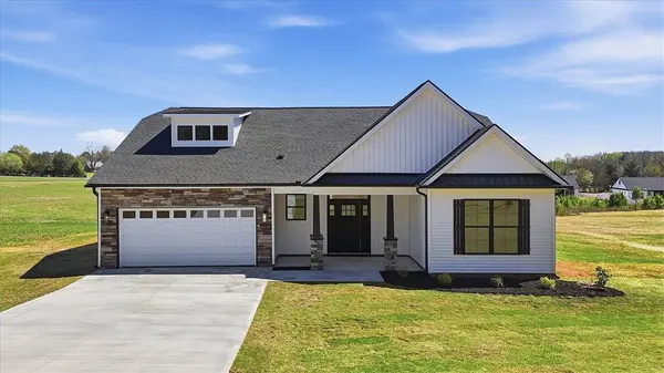 190 Refuge Church RD, Central, SC 29630