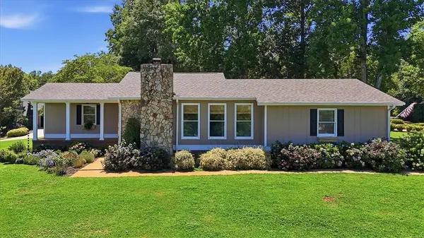 1800 Grandview DR, Seneca, SC 29672