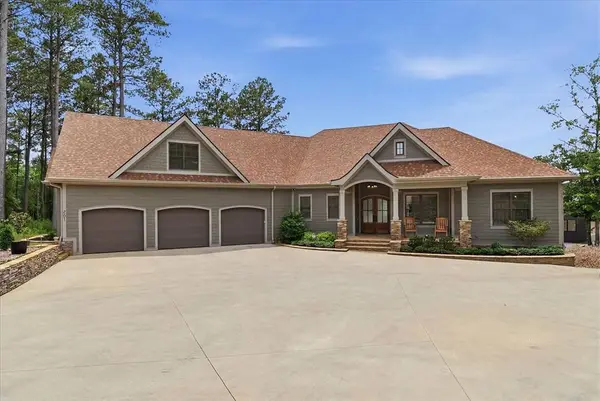 201 Harbor Point RD, Seneca, SC 29672