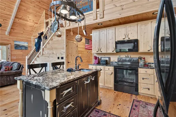 213 Serenity Bay DR, Seneca, SC 29672
