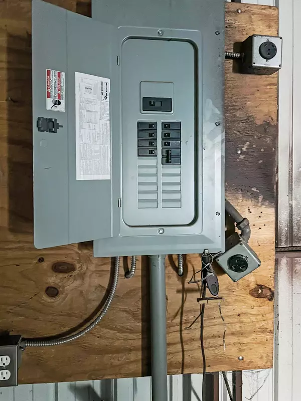 2005 Santa Fe, Waynoka, OK 73717