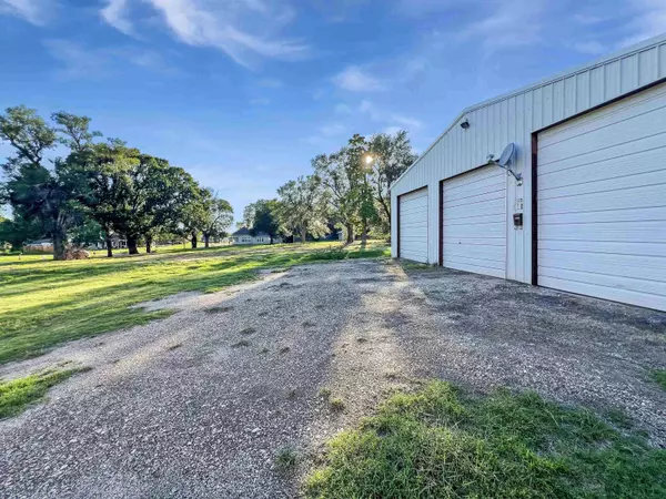 2005 Santa Fe, Waynoka, OK 73717