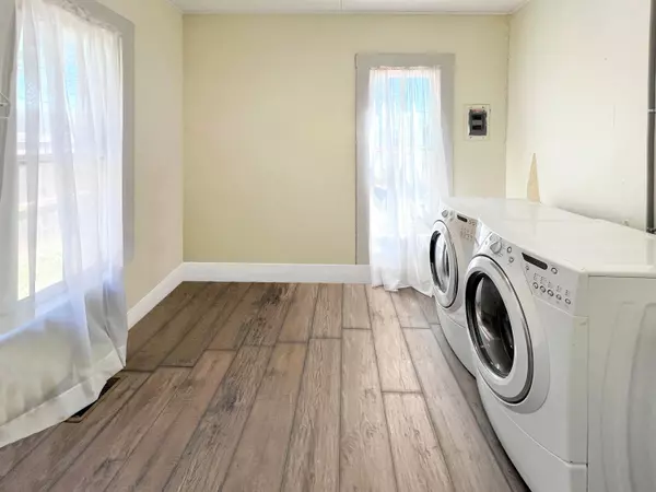 407 Barnes, Alva, OK 73717-1137