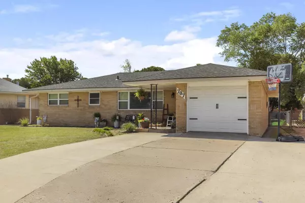 707 Sunset, Alva, OK 73717