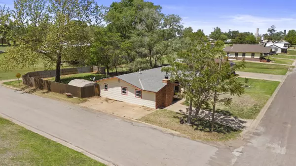 1129 2nd Street, Alva, OK 73717