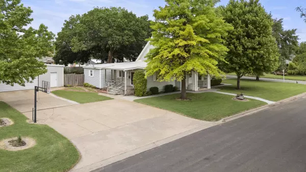 303 Olive, Alva, OK 73717