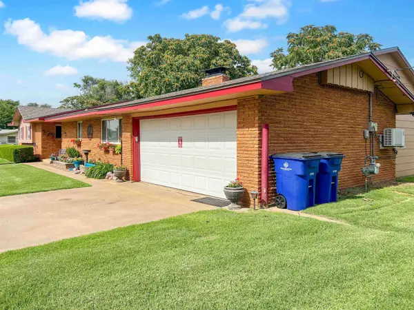 1202 2nd, Alva, OK 73717