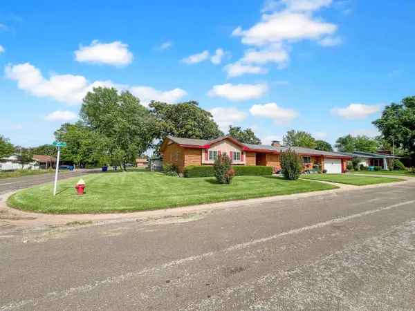 1202 2nd, Alva, OK 73717