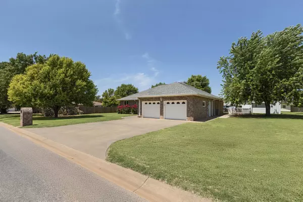 418 Magnolia, Alva, OK 73717