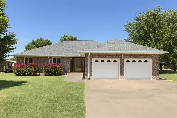 418 Magnolia, Alva, OK 73717