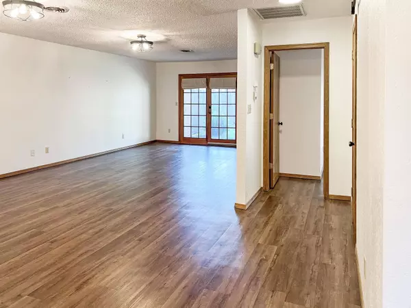 723 Maple, Alva, OK 73717