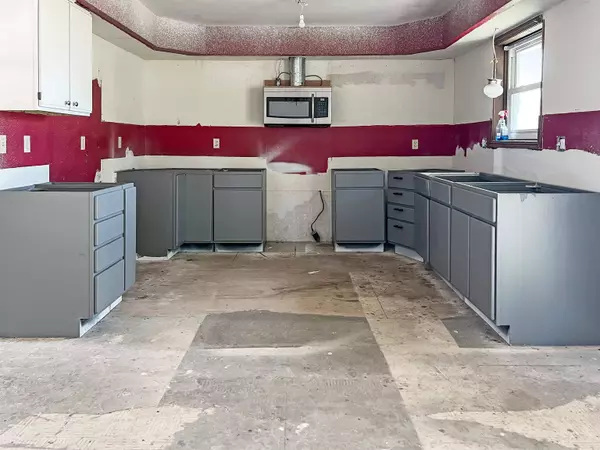 814 Sherman, Alva, OK 73717