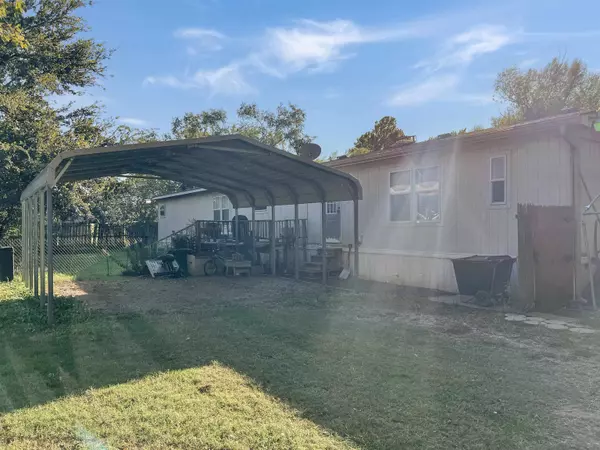 904 Logan, Alva, OK 73717