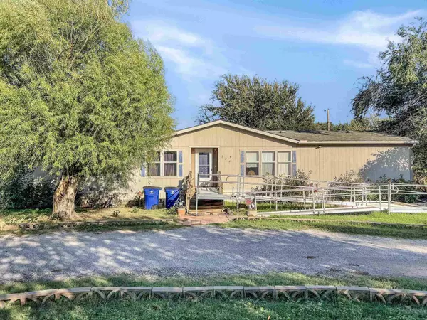 904 Logan, Alva, OK 73717