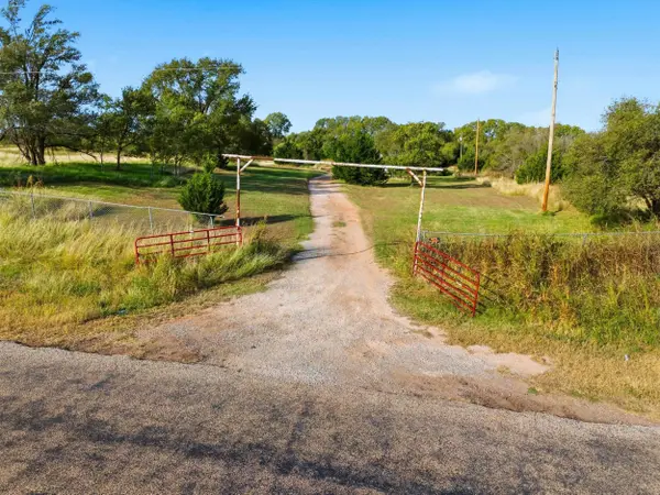 1665 Lane, Alva, OK 73717