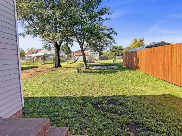 517 Park, Alva, OK 73717