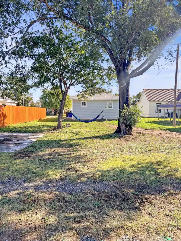 517 Park, Alva, OK 73717