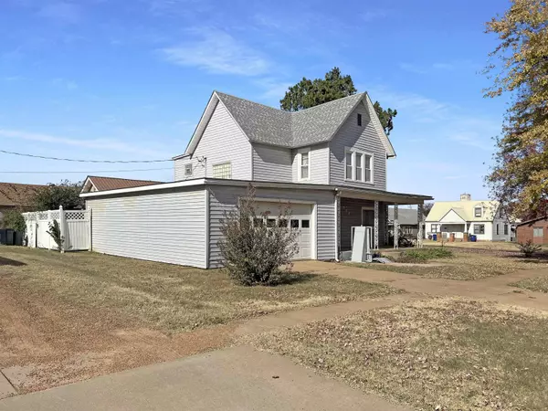 503 8th, Alva, OK 73717
