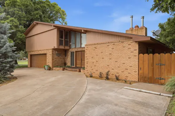 121 W 12th Street, Cherokee, OK 73728