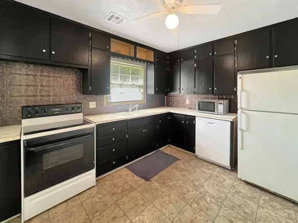 815 N Sunset, Alva, OK 73717