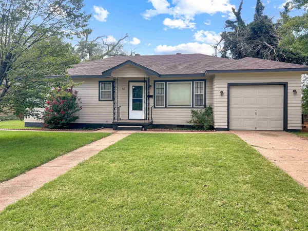 815 N Sunset, Alva, OK 73717
