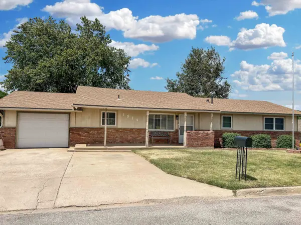 1814 Locust, Alva, OK 73717