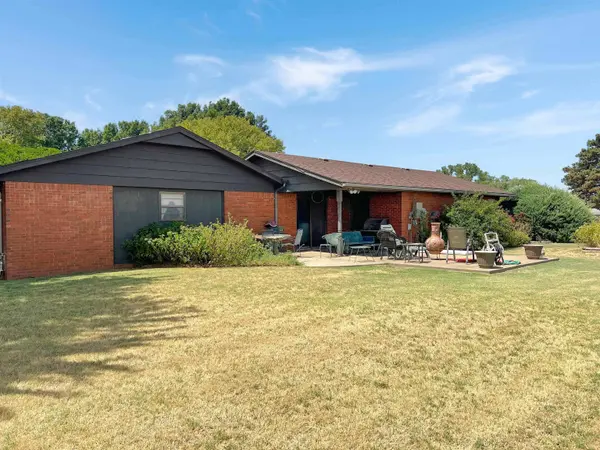 3181 Douglas Ave., Alva, OK 73717