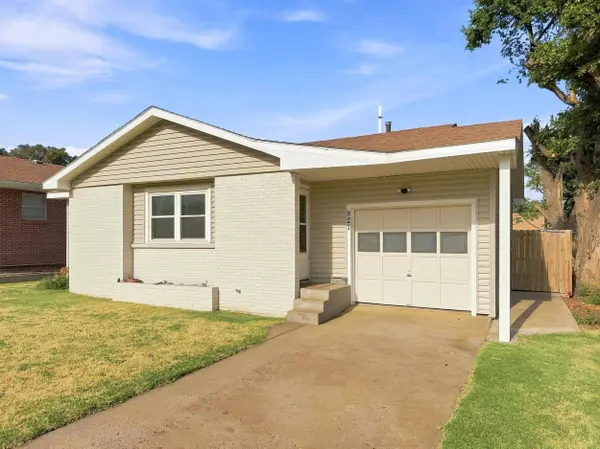 827 2nd St., Alva, OK 73717