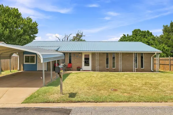 927 Erie St., Alva, OK 73717