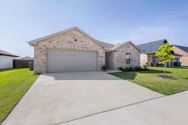 1816 ALEIA COVE SHERMAN TX 75092