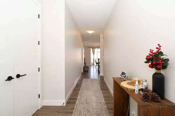 629 Southwinds Close Southwest, Airdrie, AB T4B 5L5