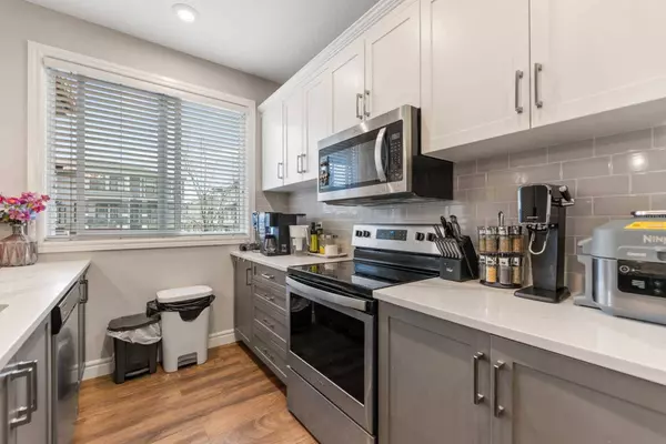 19618 42 ST Southeast, Calgary, AB T3M 3A7