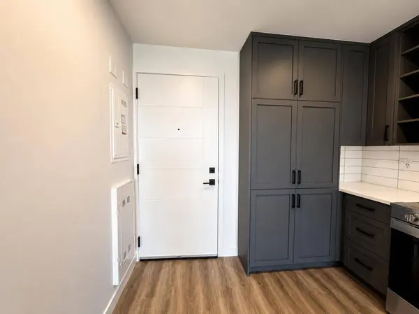 3107 Warren ST NW #509, Calgary, AB T3B 0M2