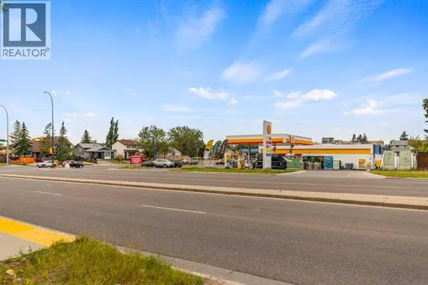 109 Falshire Terrace NE, Calgary, AB T2G5K9