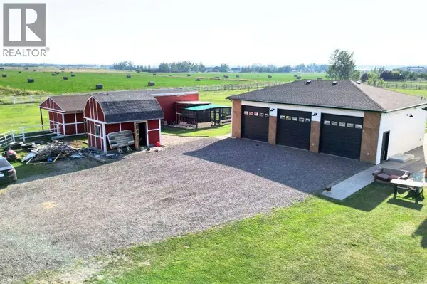 234075 Boundary Road, Rural Rocky View County, AB T0J1X0