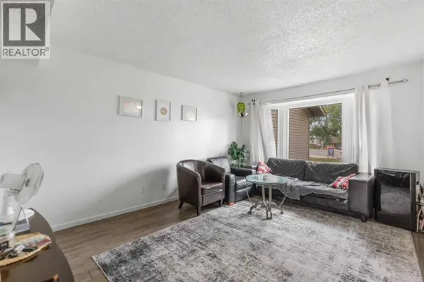 109 Falshire Terrace NE, Calgary, AB T2G5K9