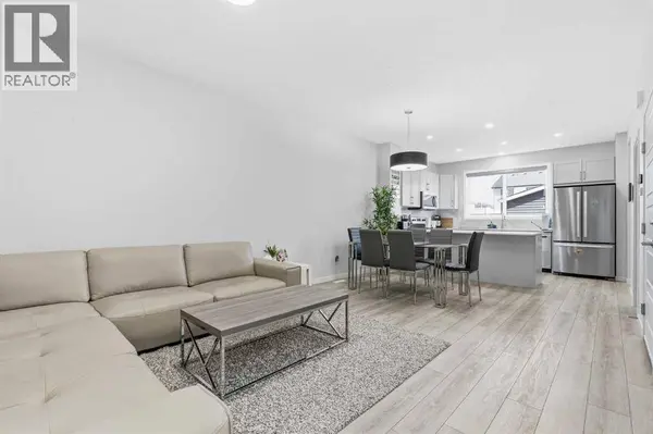 44 Amblefield Avenue NW, Calgary, AB T3P2C1