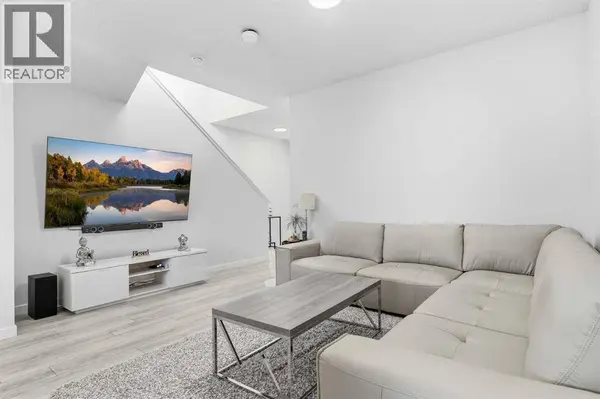 44 Amblefield Avenue NW, Calgary, AB T3P2C1