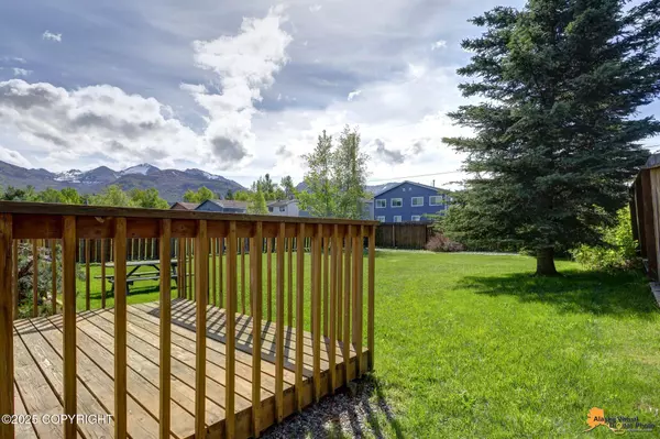 8122 E 32nd AVE, Anchorage, AK 99504