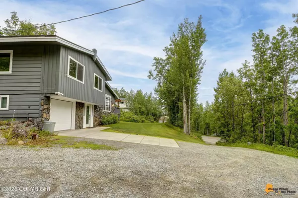 23315 Lower Terrace ST, Eagle River, AK 99577