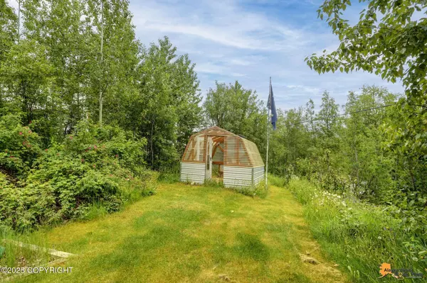 23315 Lower Terrace ST, Eagle River, AK 99577