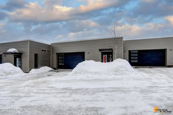 769 Station LN #A11, Anchorage, AK 99501