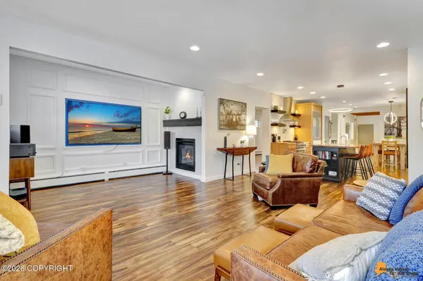 1004 W 11th AVE, Anchorage, AK 99501