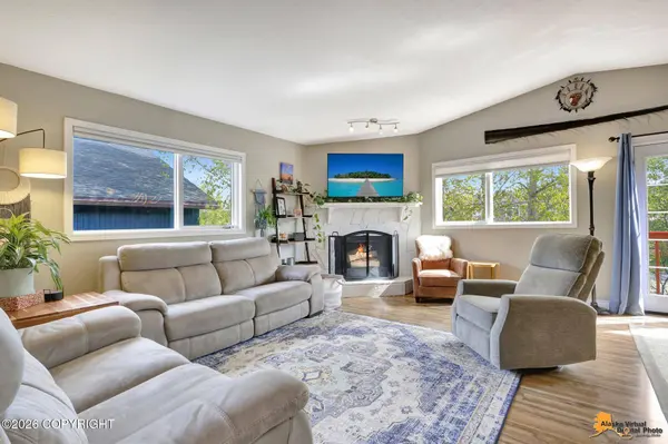 8091 Pinebrook CIR, Anchorage, AK 99507
