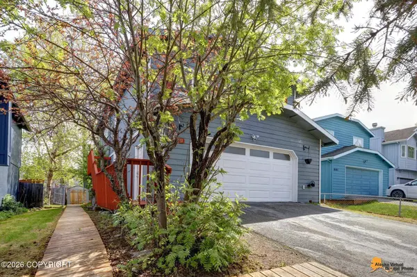 8091 Pinebrook CIR, Anchorage, AK 99507