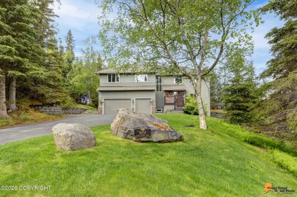 6151 Alpine Woods DR, Anchorage, AK 99516